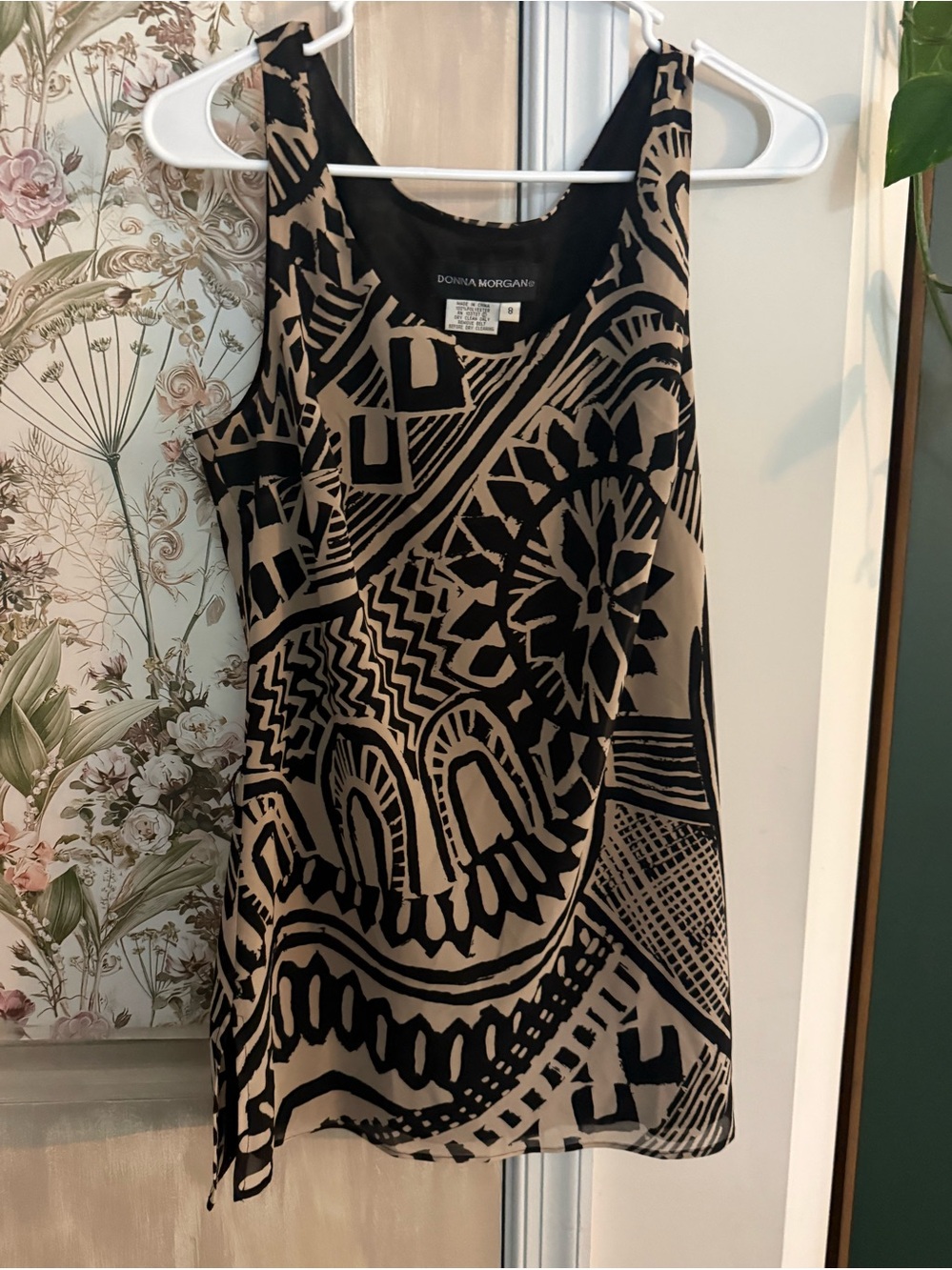Donna Morgan Black and Taupe Abstract Sleeveless Dress